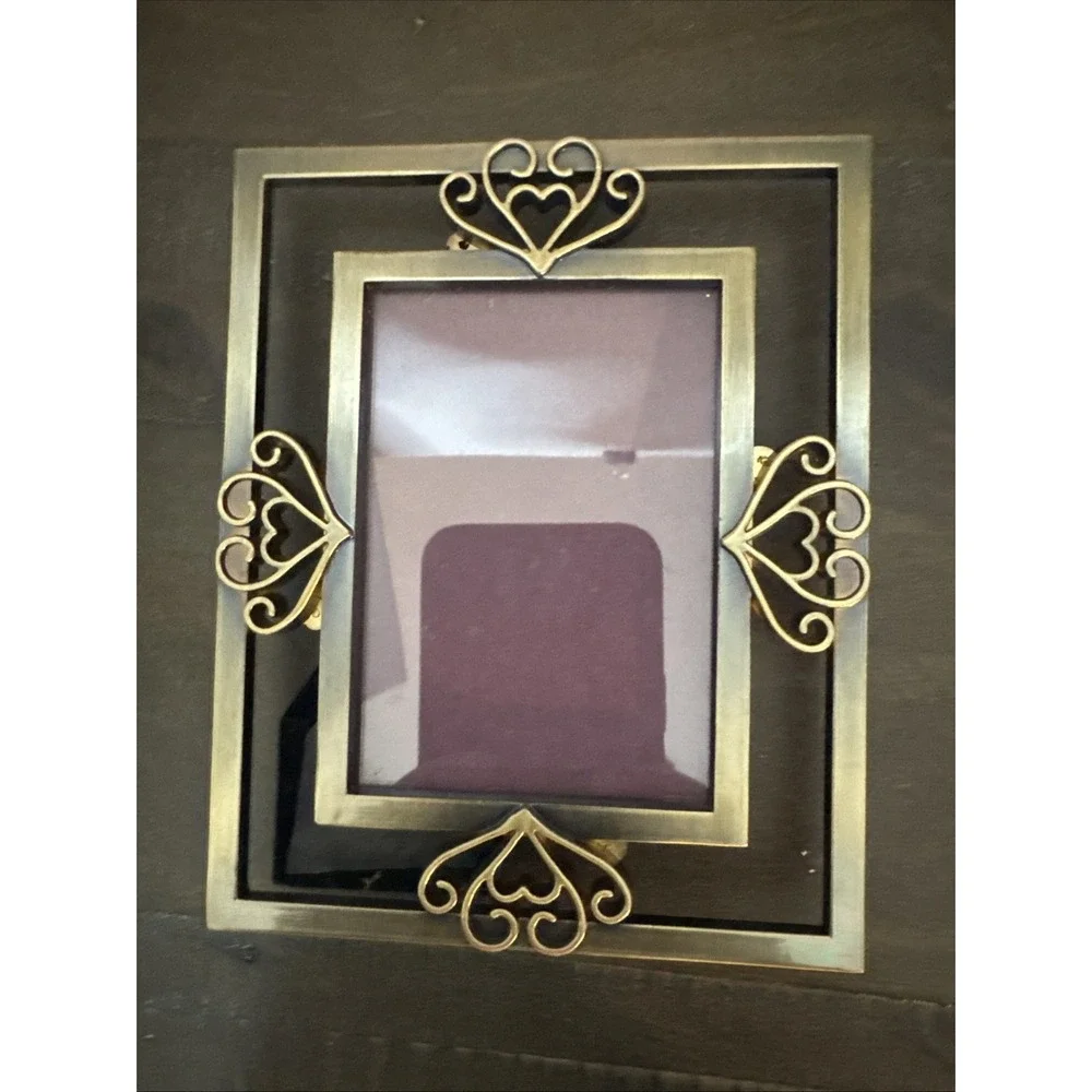 Standing Metal Picture Frame Heart Design Holds 2 X 3 Picture
